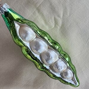 Vintage Mercury Glass Peas In A Pod Christmas Ornament Poland